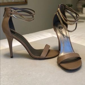 Michael Antonio Javan Heel Sandal size 9
